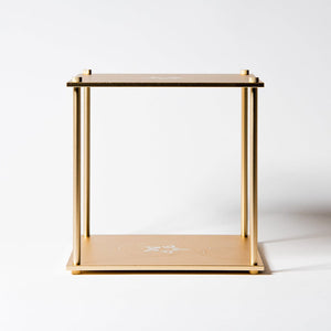 Quantum-Bloc gold table